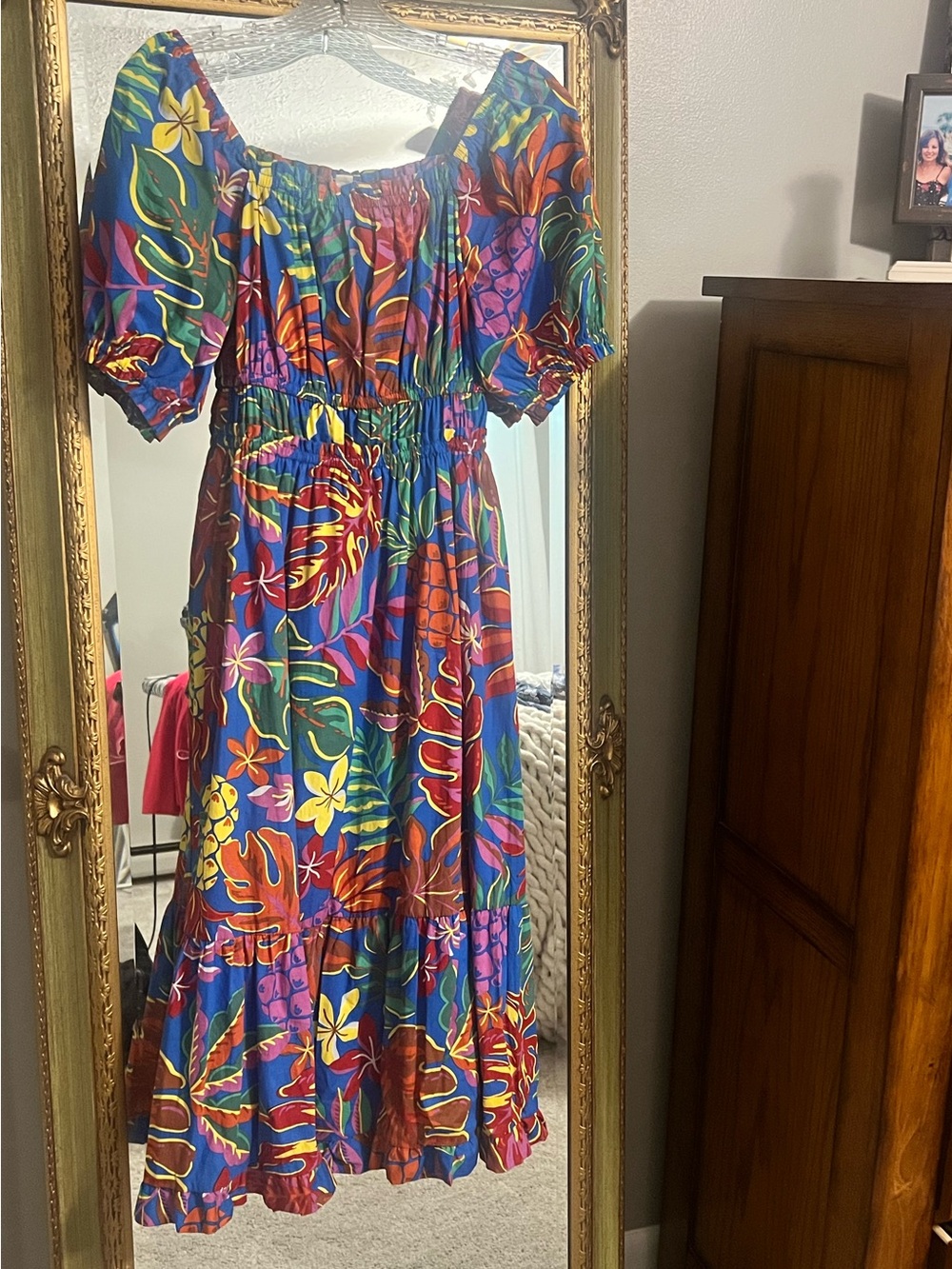 Tropical Floral Puff-Sleeve Midi Dress in Multicolor